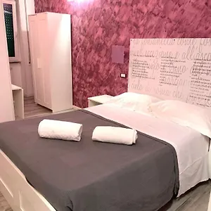 Nasoni Di , Roma Italia